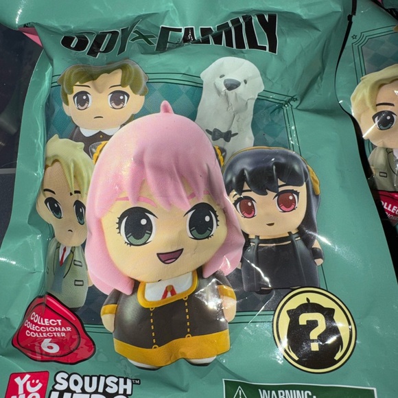 SpyxFamily Squish Hero Blind Bag Plush (Set of 4) - Picture 3 of 5